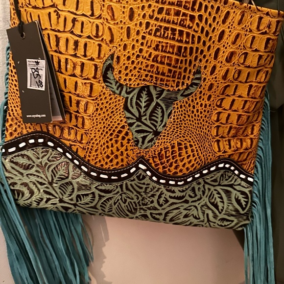 Western style crossbody and matching wallet NWT - Picture 3 of 4